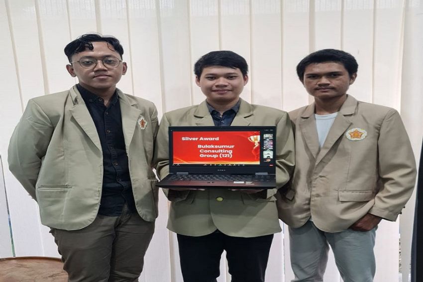 Tim BCG Teknik UGM Raih Juara 2 NTU International Bridge Design Competition di Singapura