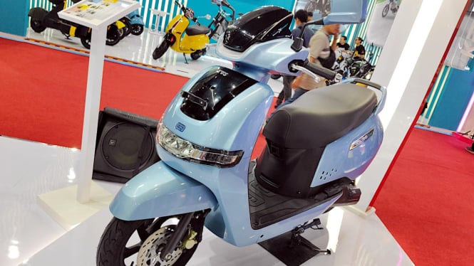 TVS iQube Hadir di Jakarta Fair 2024, Jarak Tempuh Hingga 100 Km