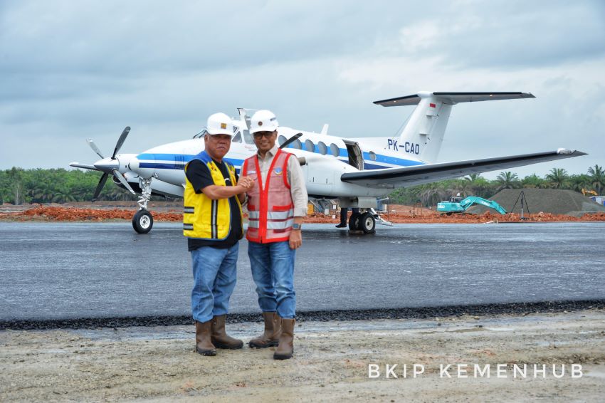 Pemerintah Uji Coba Runway Bandara IKN Gunakan Pesawat Kalibrasi