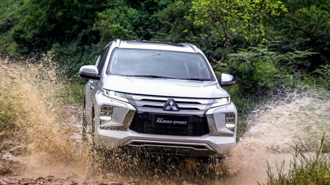 Ragam Promo Mitsubishi Pajero Sport, Bunga Bisa Nol Persen