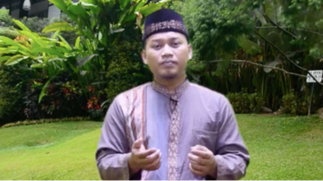 Hukum Makan Ikan Mentah dalam Islam, Ini Kata Ustaz Hanif Luthfi