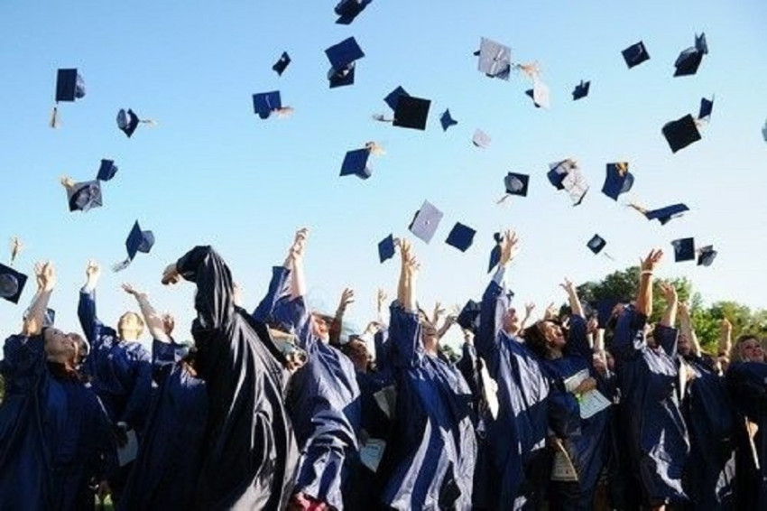 Bukan Melulu Cumlaude, Berikut 5 Predikat Kelulusan Universitas di Indonesia